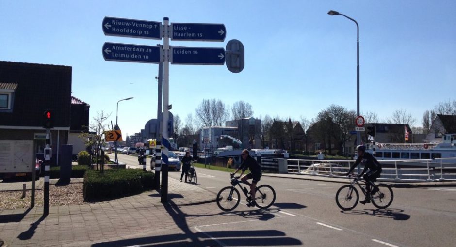 cyclists lisse netherlands