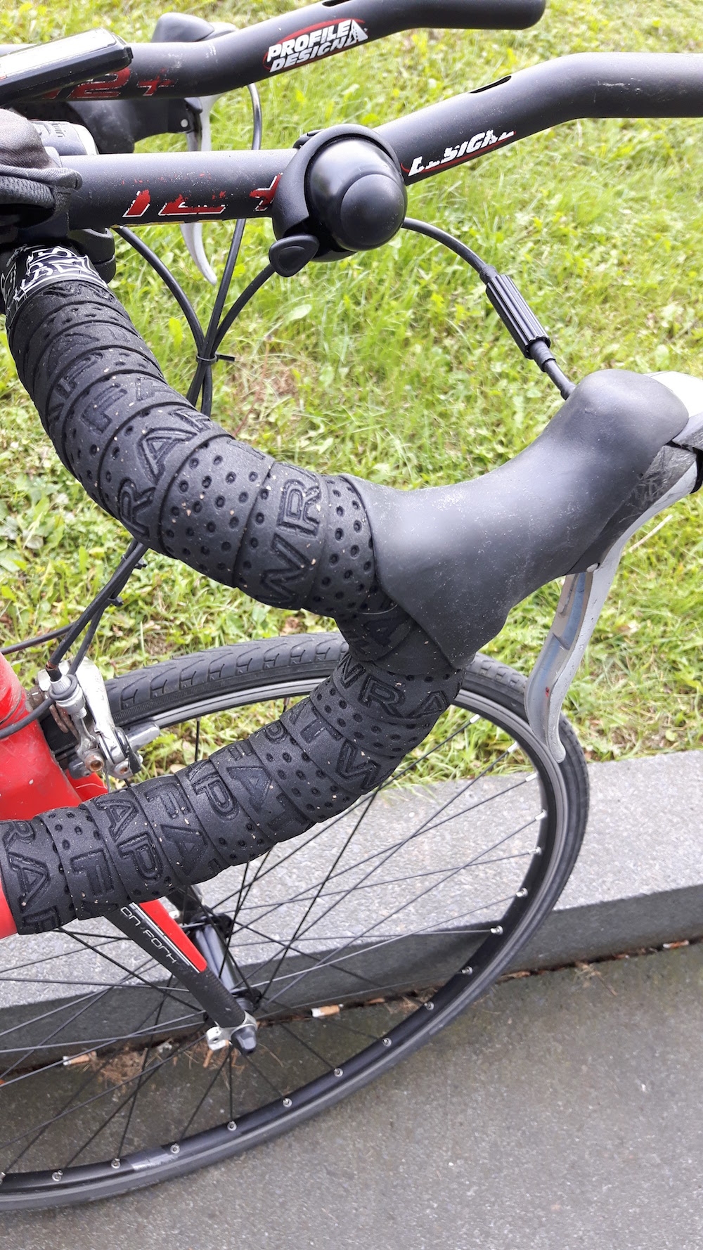 fat-wrap tape on handle bar wrong way